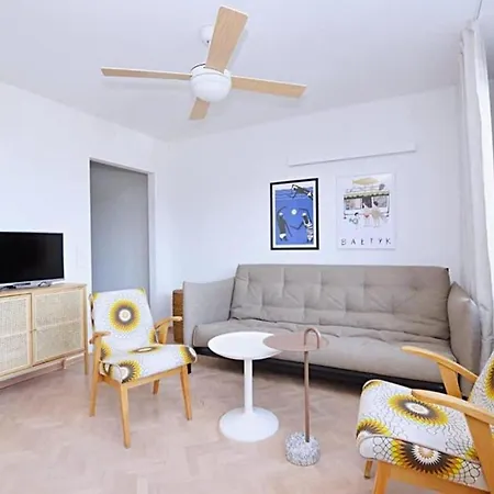 Jasne Z Balkonem W Centrum, Blisko Plazy By Renters Apartamento Gdynia